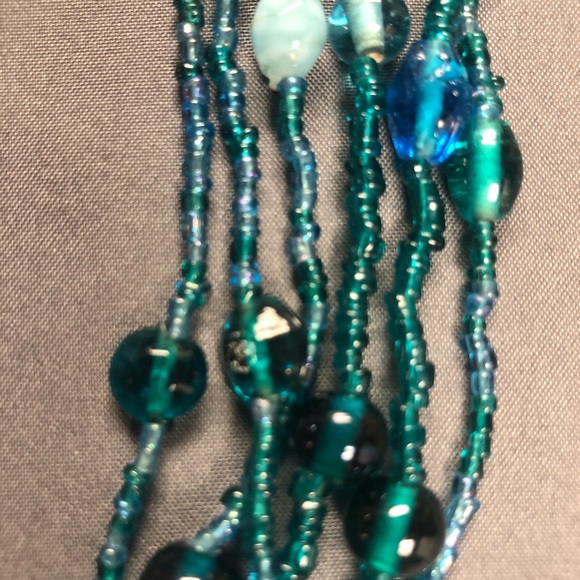 Elegant Multi-Strand 3 Strand Blue and Green Glass Beaded Necklace - Picture 2 of 3